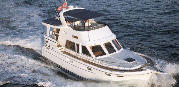 Adagio Sundeck 48 — powerboat