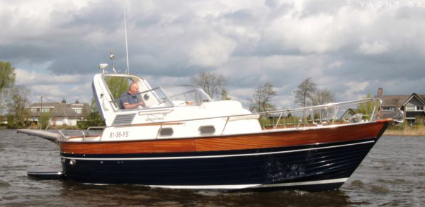 Apreamare 28 midcabin — powerboat