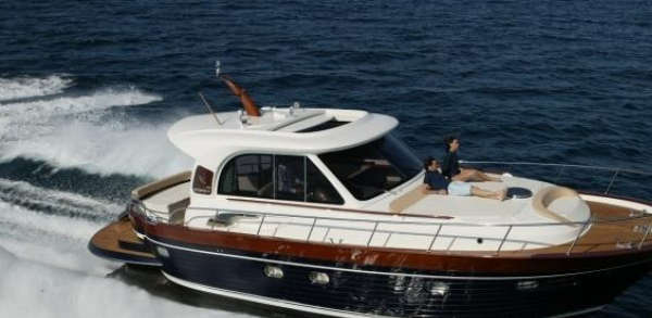 Apreamare 44 — powerboat