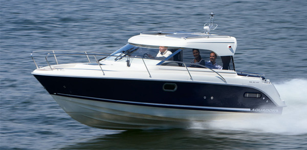 Aquador 23 HT — powerboat