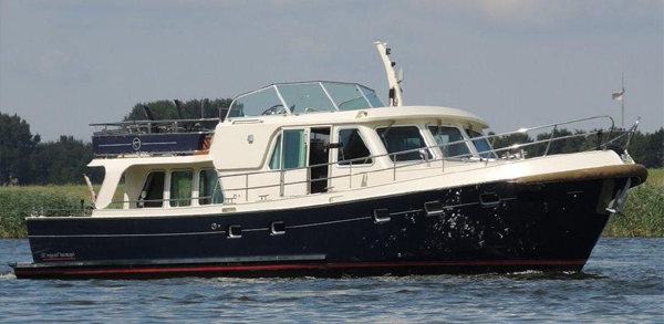Aquanaut Access 1500 — powerboat