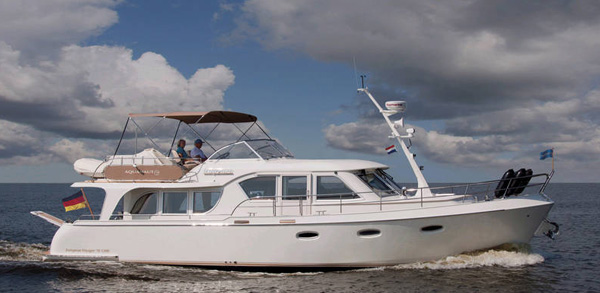 Aquanaut European Voyager Classic 1700 — powerboat