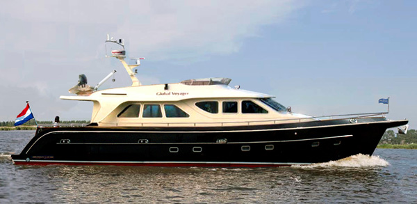 Aquanaut Global Voyager 1700 — powerboat