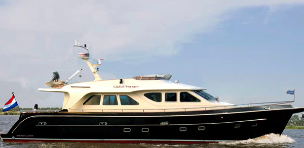 Aquanaut Global Voyager 1900 — powerboat