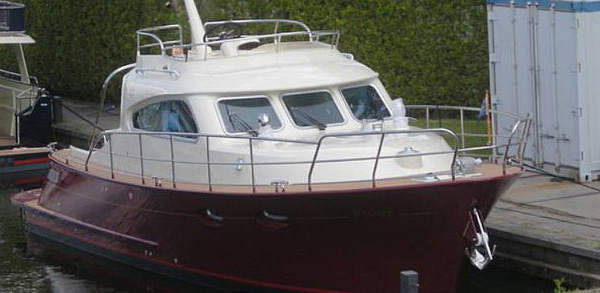 Aquanaut MC 1100 — motor yacht