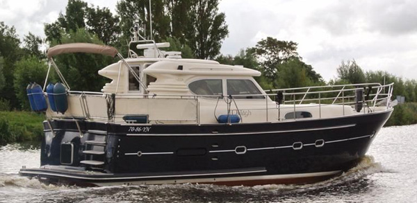 Aquanaut Privilege 1700 PH — powerboat
