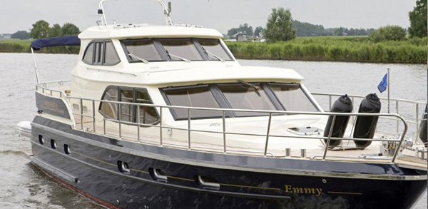 Aquanaut Unico 1650 PH — powerboat