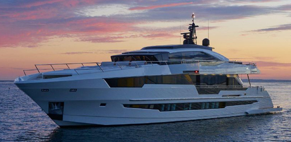 Astondoa 110 Century — powerboat
