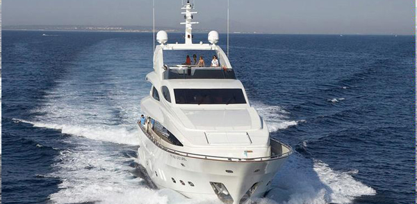Astondoa 122,3 GLX — powerboat