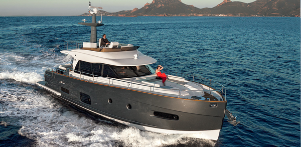 Azimut Magellano 53 — powerboat