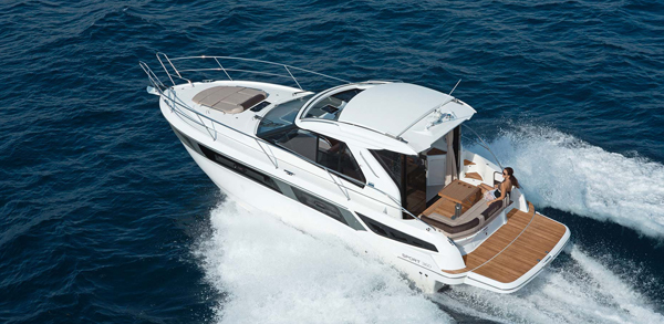 Bavaria Sport 360 Coupe — powerboat
