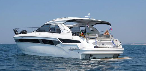 Bavaria Sport 400 HT — powerboat