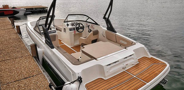 Катер Байлайнер VR4 E (Bayliner VR4 E) — powerboat