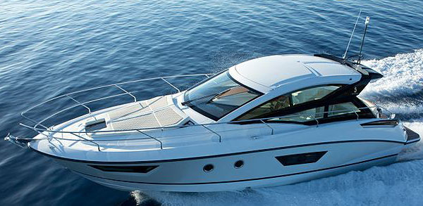 Beneteau Gran Turismo 40 — powerboat