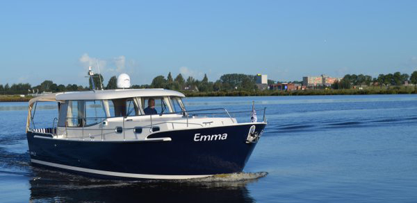 Brandsma Luna 34 — powerboat