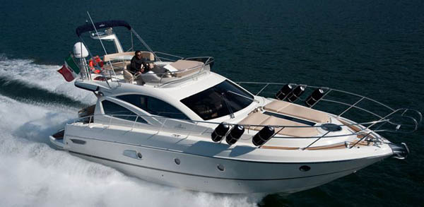 Cranchi 43 Fly — motor yacht