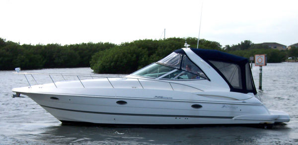 Cruisers Yachts 340 Express — powerboat