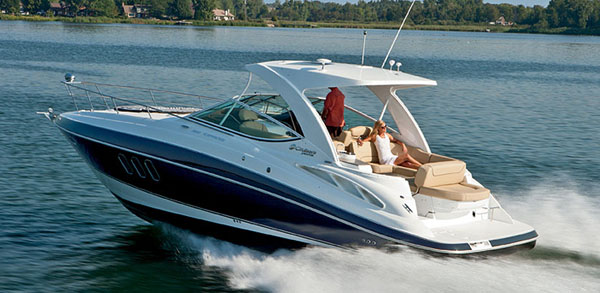 Cruisers Yachts 350 Express — powerboat