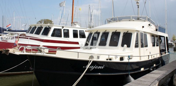 De Alm Almtrawler 13.25 AD — powerboat