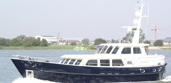 De Alm Kotter 1760 AK — powerboat