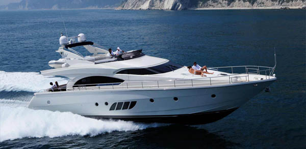 Dominator 680 — motor yacht