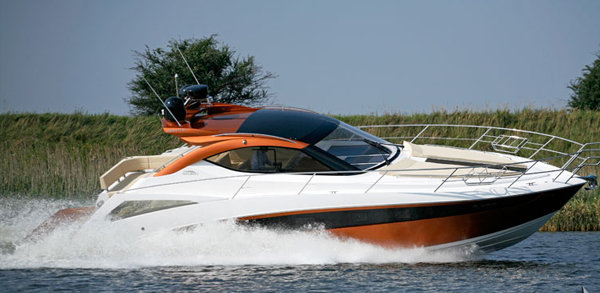 Galeon 385 HTS — powerboat