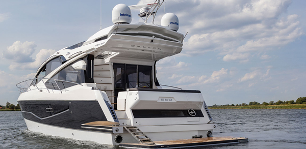 Galeon 560 Skydeck — powerboat