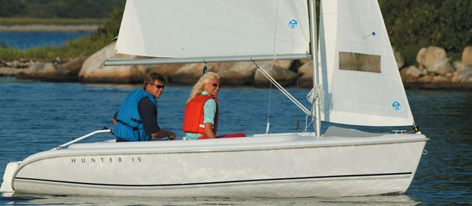 Hunter 15 — sailing yacht