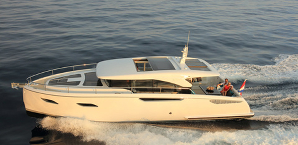 Jetten Beach 45 — powerboat