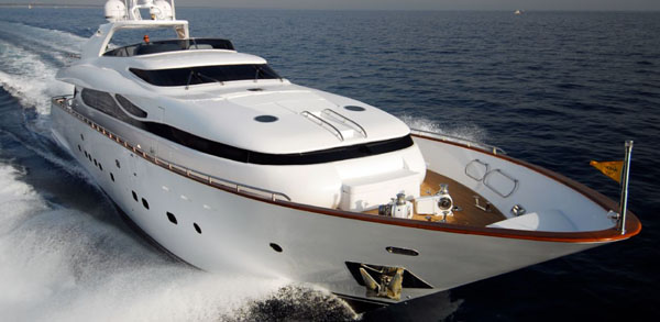 Maiora 33DP — powerboat