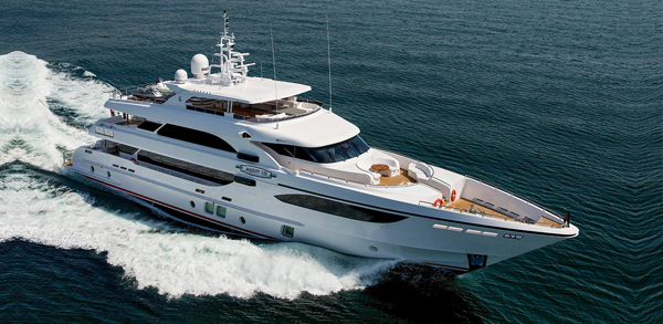 Majesty 135 — powerboat