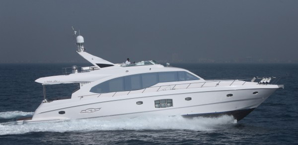 Majesty 70 — motor yacht
