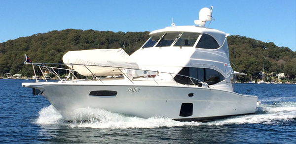 Maritimo 470 — powerboat