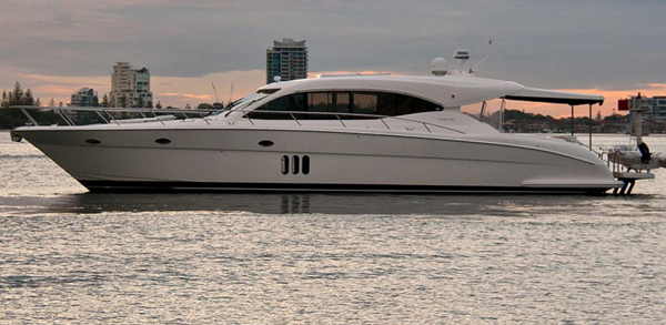 Cabriolet — powerboat