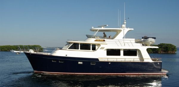 Marlow Explorer 53C — powerboat