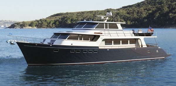 Marlow Explorer 86 CMY — powerboat