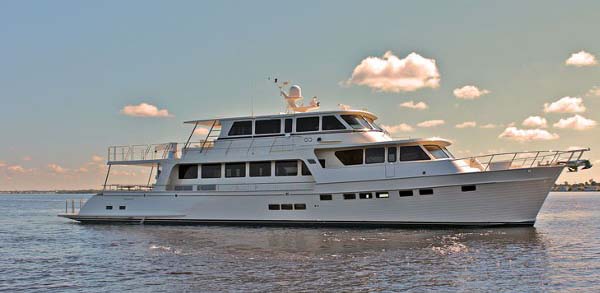 Marlow Explorer 97 — powerboat