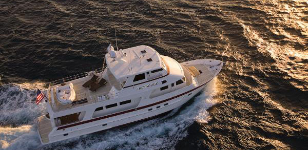 Outer Reef 720 DBMY — powerboat