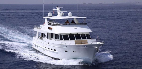 Outer Reef 730 MY — powerboat