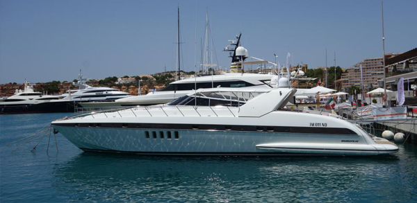 Overmarine Mangusta 80 — powerboat
