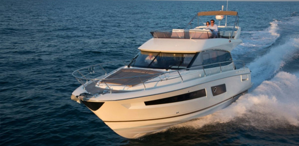 Prestige 450 — motor yacht