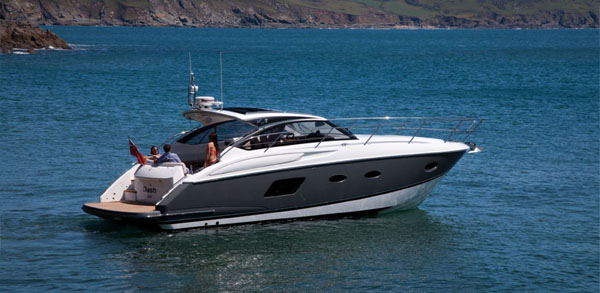 Princess V39 — powerboat