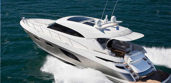 Riviera 6000 Sport Yacht — powerboat