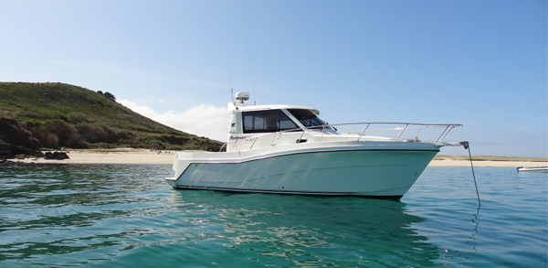 Rodman 870 — motor yacht