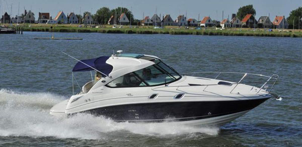 Sea Ray 305 Sundancer — powerboat
