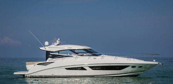 Sea Ray 470 Sundancer — powerboat