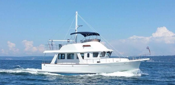 Selene 42 — powerboat
