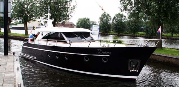 Serious 1260 — powerboat