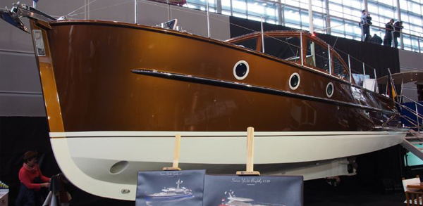 Serious Gently 36' — powerboat