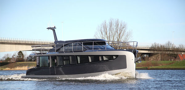 Steeler Panorama Flat Floor 48 Offshore in Aluminium — powerboat